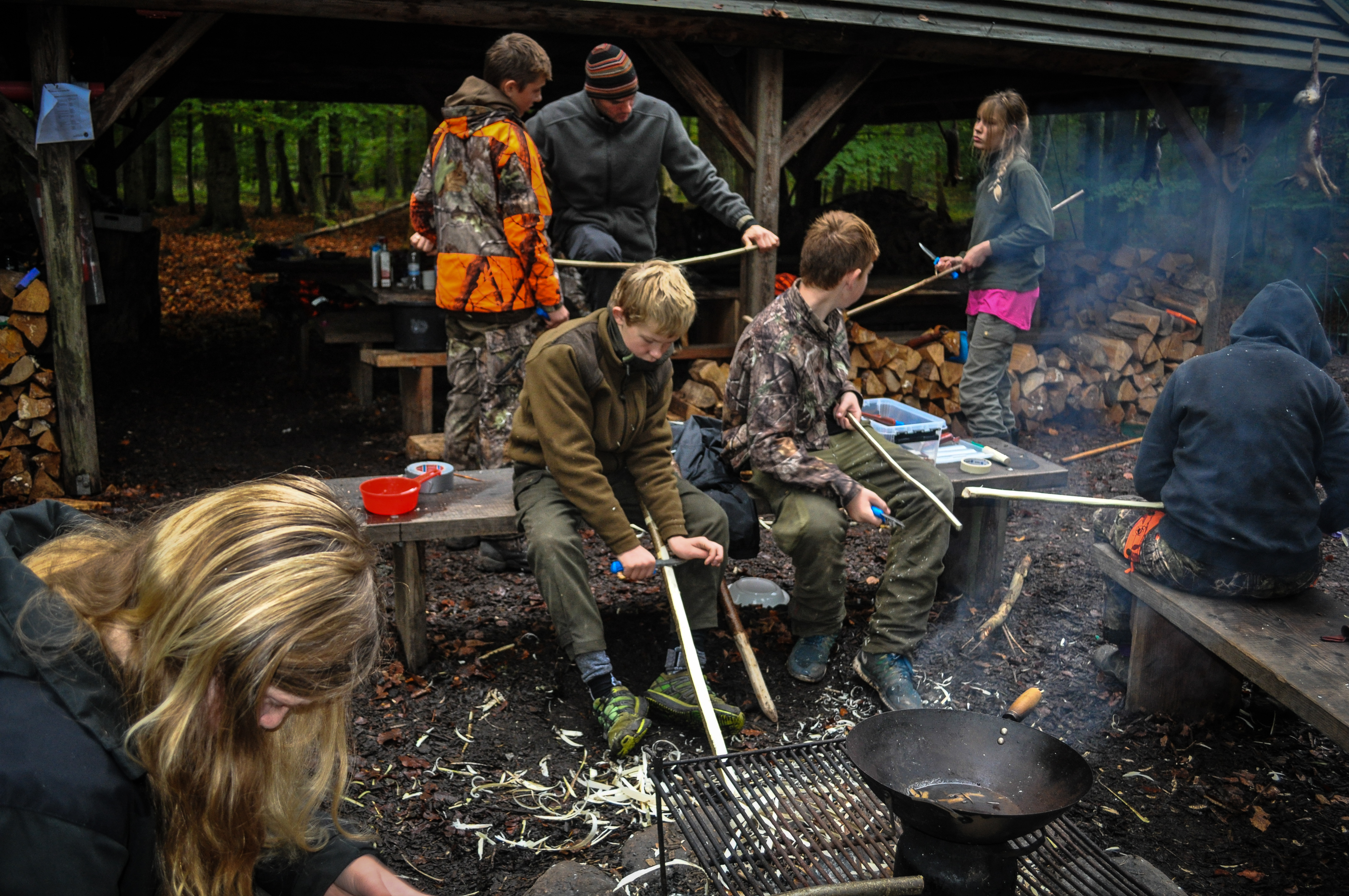 bålhytte snitte stemning juniorjæger.jpg