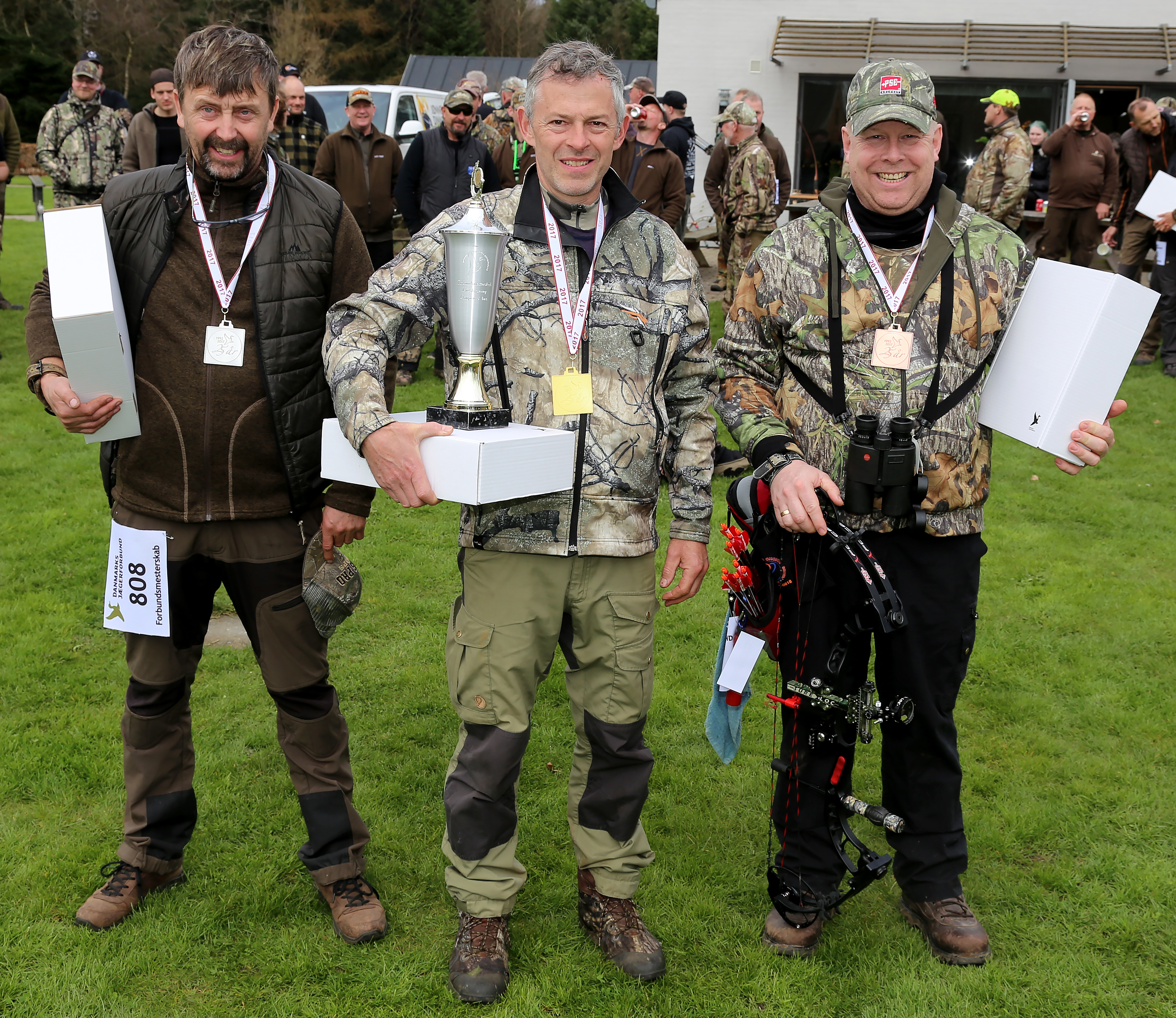 Compound fik en imponerende vinder i Peter Fogh Rasmussen med 150 point, foran Orla Hansen (tv) og Jesper Hansen, begge 144 point (afgjort efter omskydning).